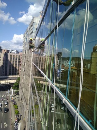 高空雙繩作業示意圖